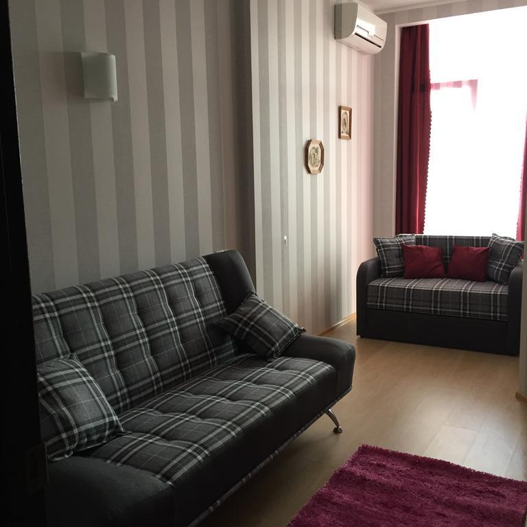 Appartement Town-House Golden Bugaz à Karolino-Buhaz Extérieur photo