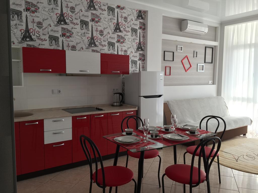 Appartement Town-House Golden Bugaz à Karolino-Buhaz Extérieur photo