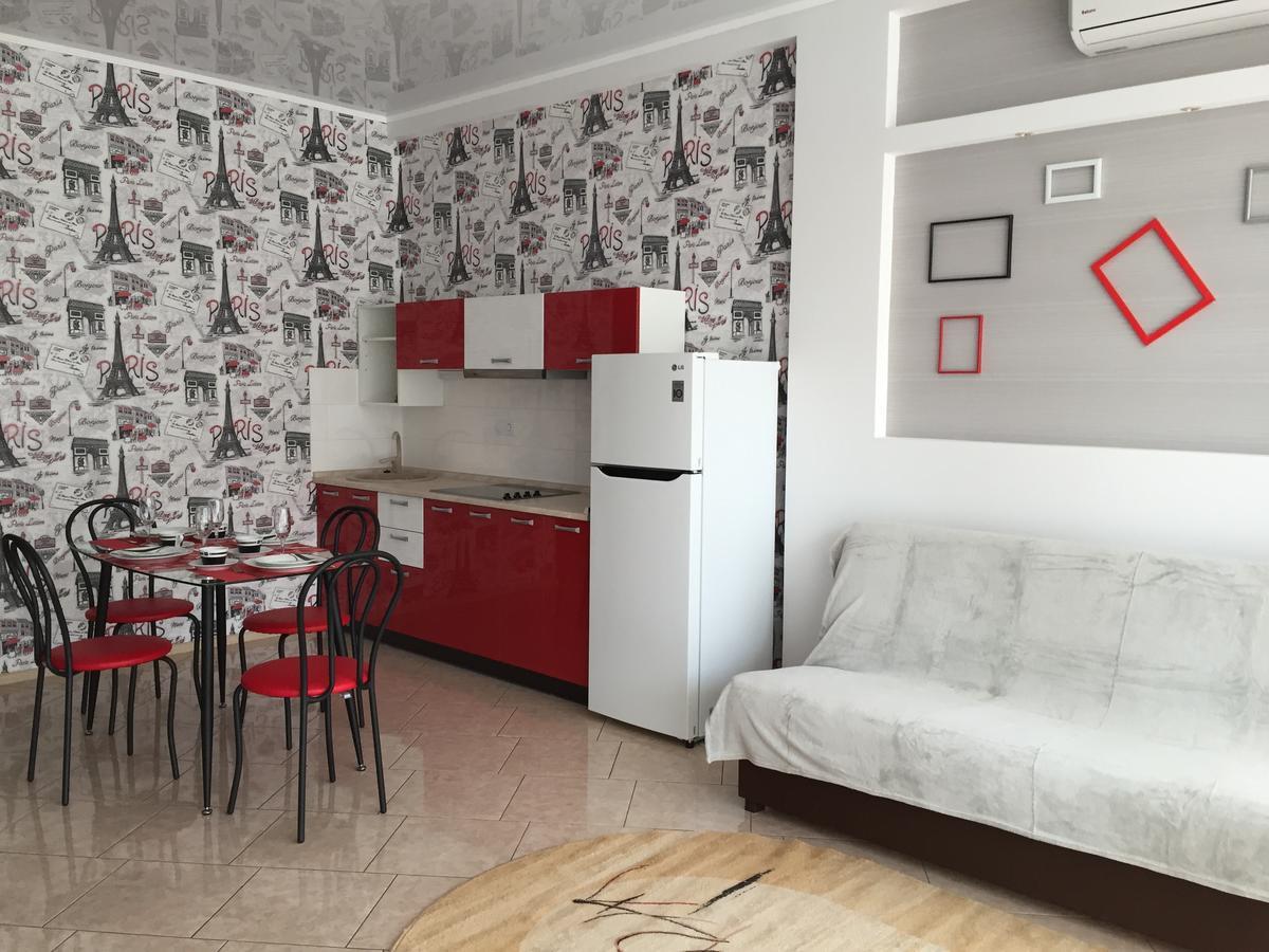Appartement Town-House Golden Bugaz à Karolino-Buhaz Extérieur photo